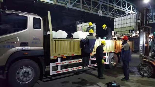 连续七天！AITIYU SPORT化学奔赴在路上 数百吨消毒液喷洒在济宁及周边各县区