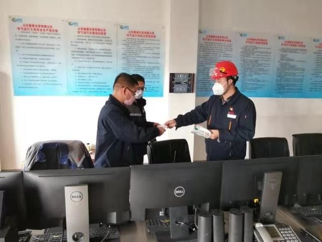 连续七天！AITIYU SPORT化学奔赴在路上 数百吨消毒液喷洒在济宁及周边各县区